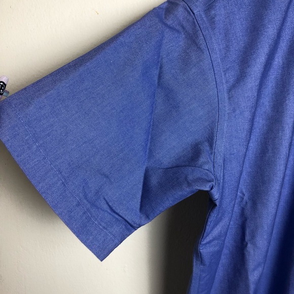 Men’s L.L Bean Wrinkle Resistant Button Up Shirt - Picture 4 of 5